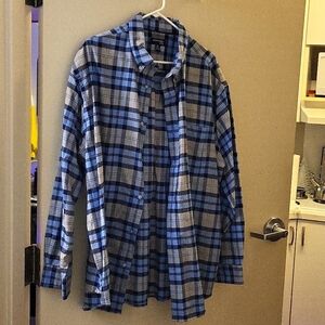 St. John's bay easy care XXL very nice dress shirt checkered